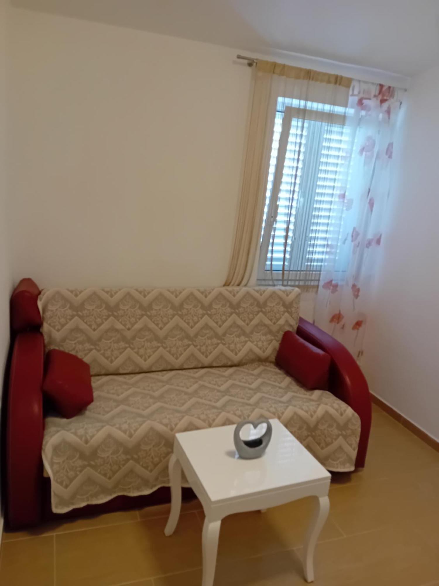 Apatmani Peternel Apartment Vir Ngoại thất bức ảnh