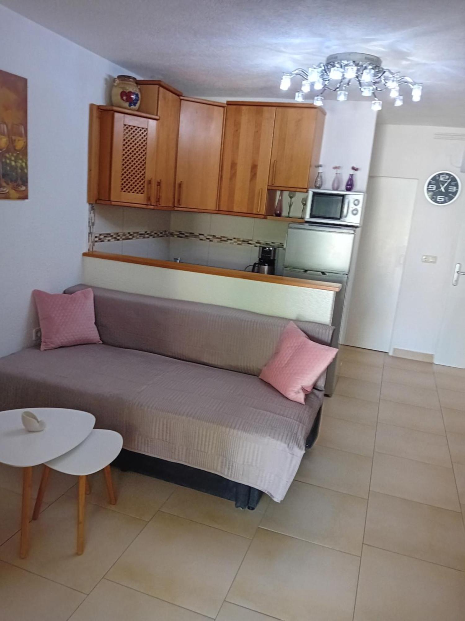 Apatmani Peternel Apartment Vir Ngoại thất bức ảnh