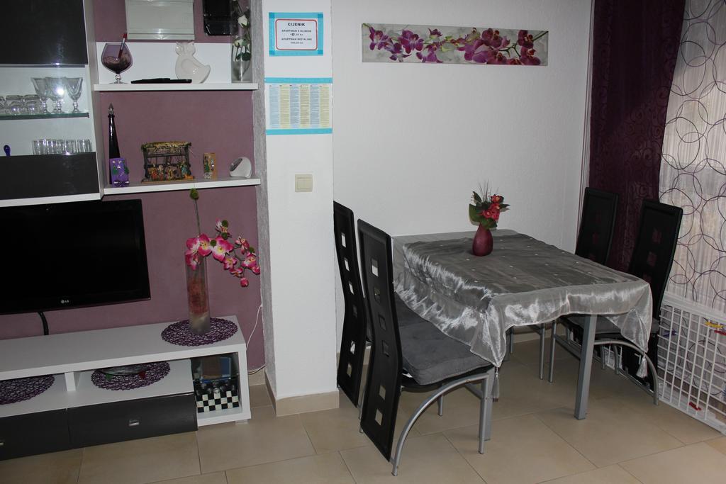 Apatmani Peternel Apartment Vir Ngoại thất bức ảnh