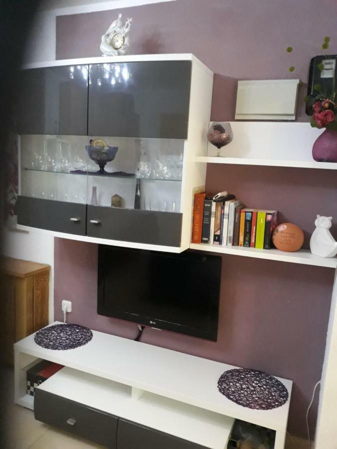 Apatmani Peternel Apartment Vir Ngoại thất bức ảnh